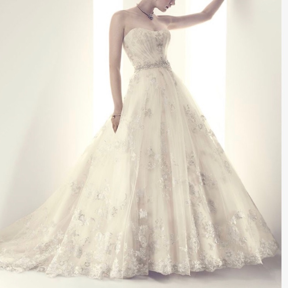 Amare Couture bridal B081